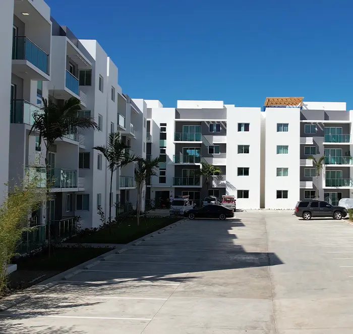 RESIDENCIAL AURORA PARQUEOS